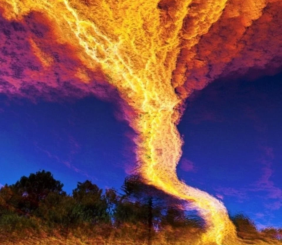 Na Rio Tinto, na Espanha, os resíduos da mineração marcam um caminho colorido que nos faz confundir com um tornado de fogo.