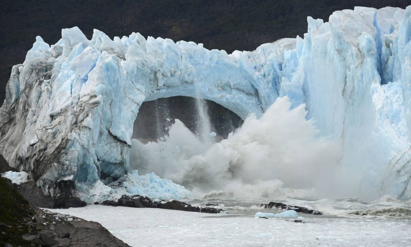 O Perito Moreno está recuando de forma constante