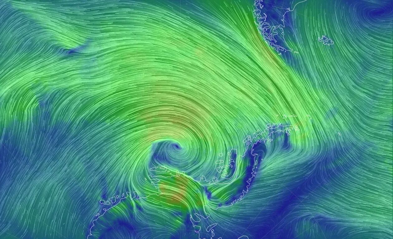 Poderoso ciclone pode estabelecer um recorde perto da Antártida