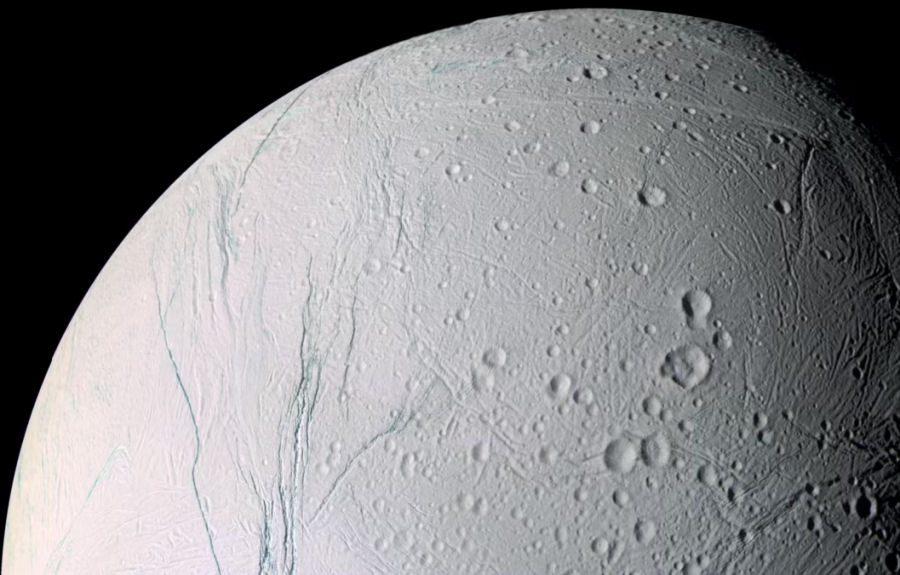 Encontram um elemento fundamental para a vida em uma lua de Saturno